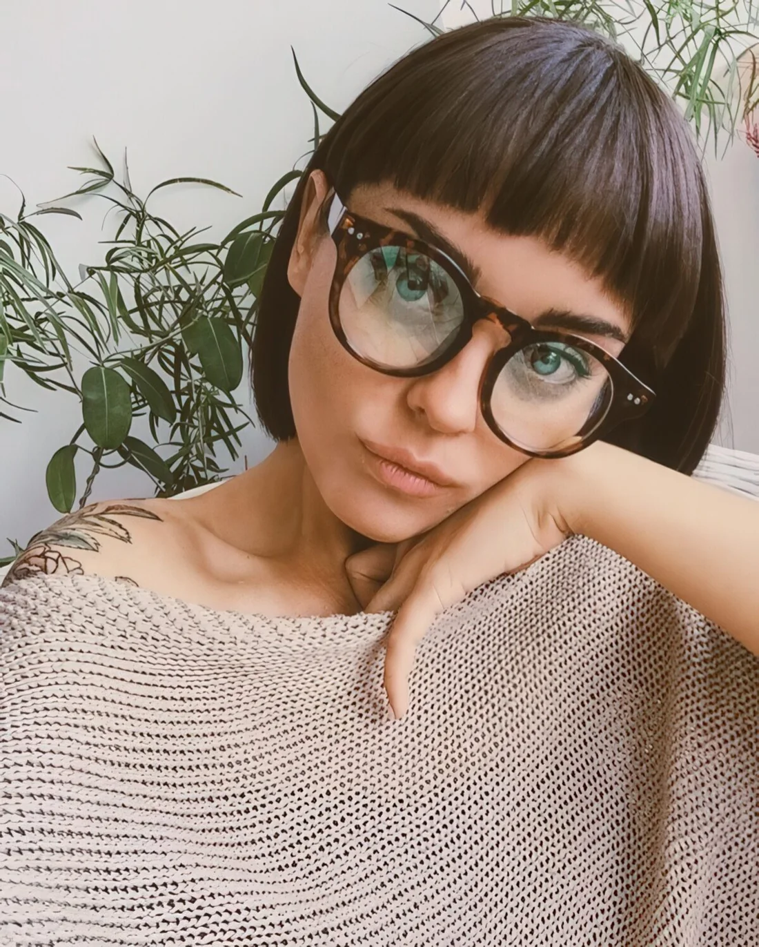 Short bob and Bettie bangs for a touch of edge in your look.