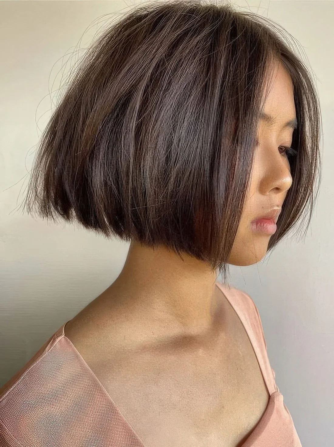 Photo showing jaw-length box bob, with the hairstyle clearly visible.
