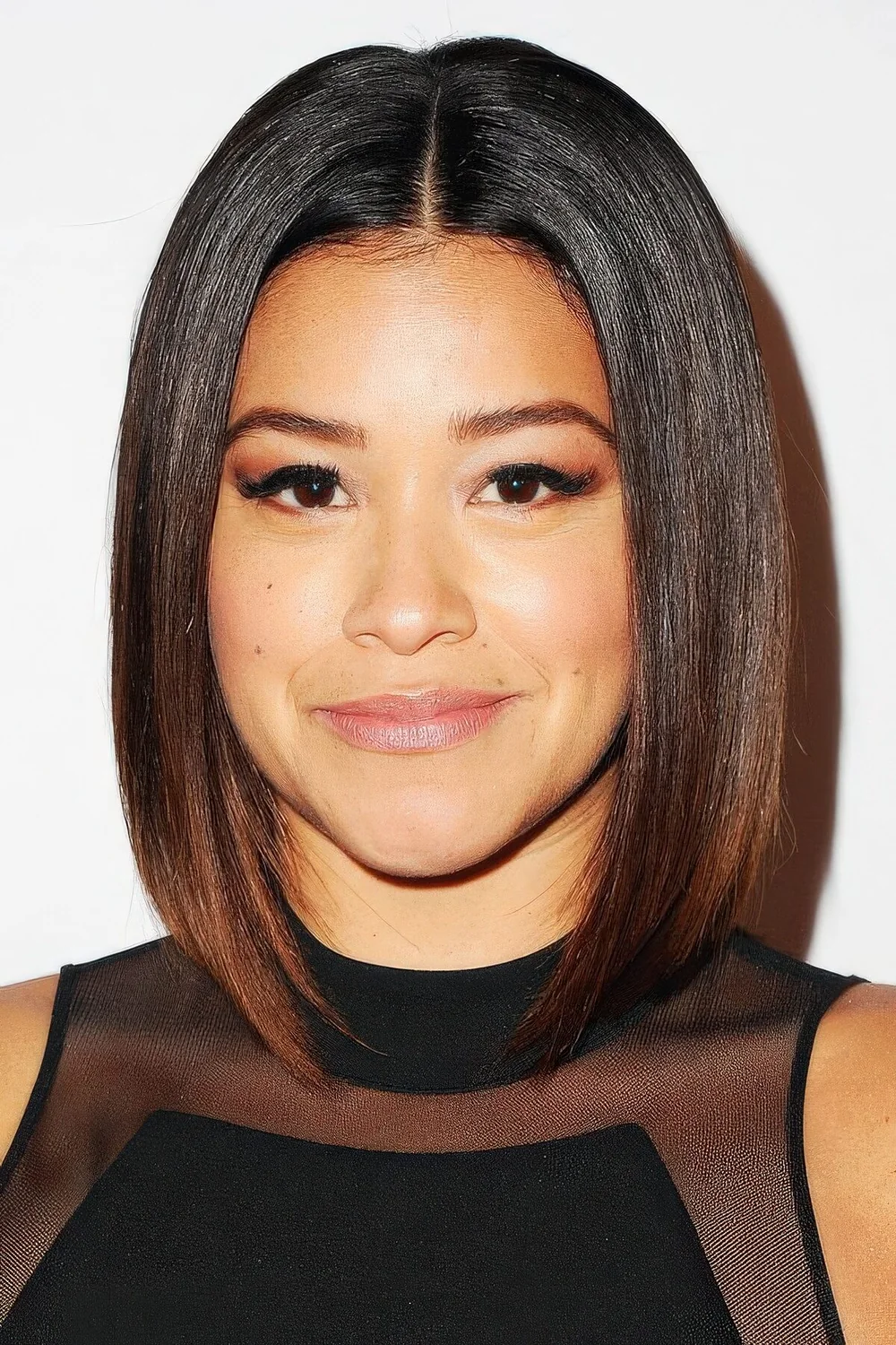 Long bob from dark to chestnut ombre.