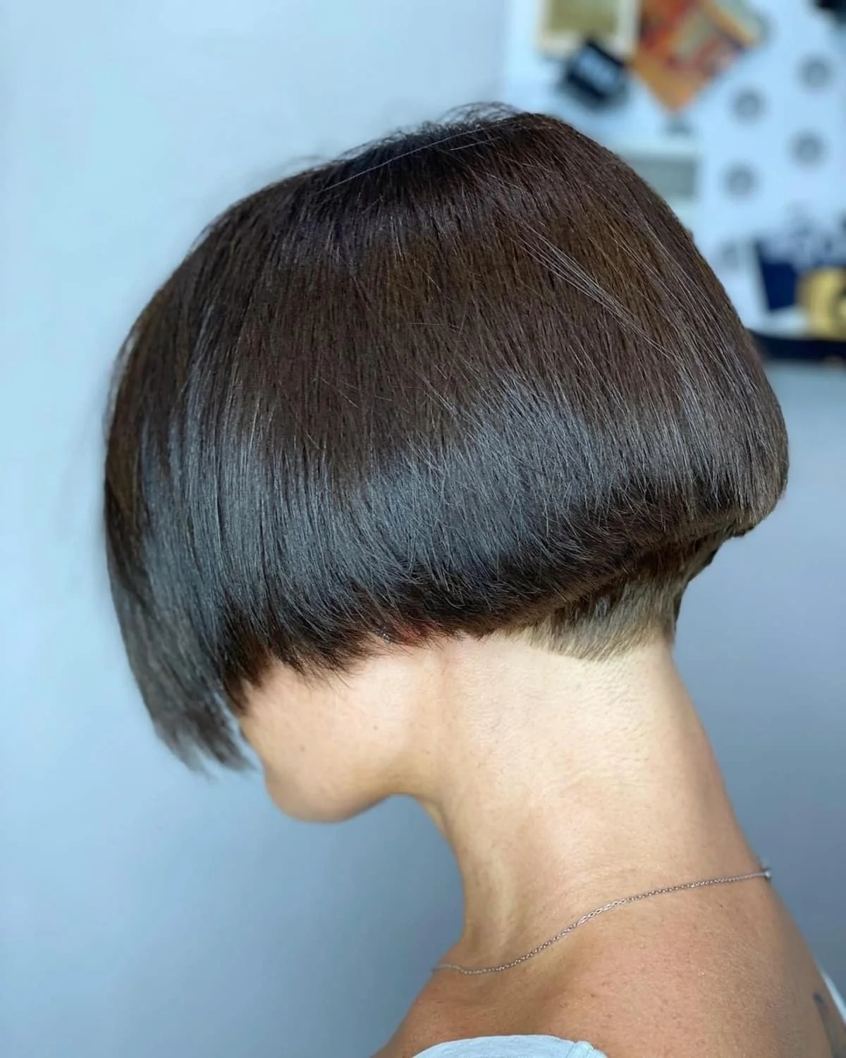 neck straight chestnut bob shown as a choppy bob hairstyles for fine hair idea