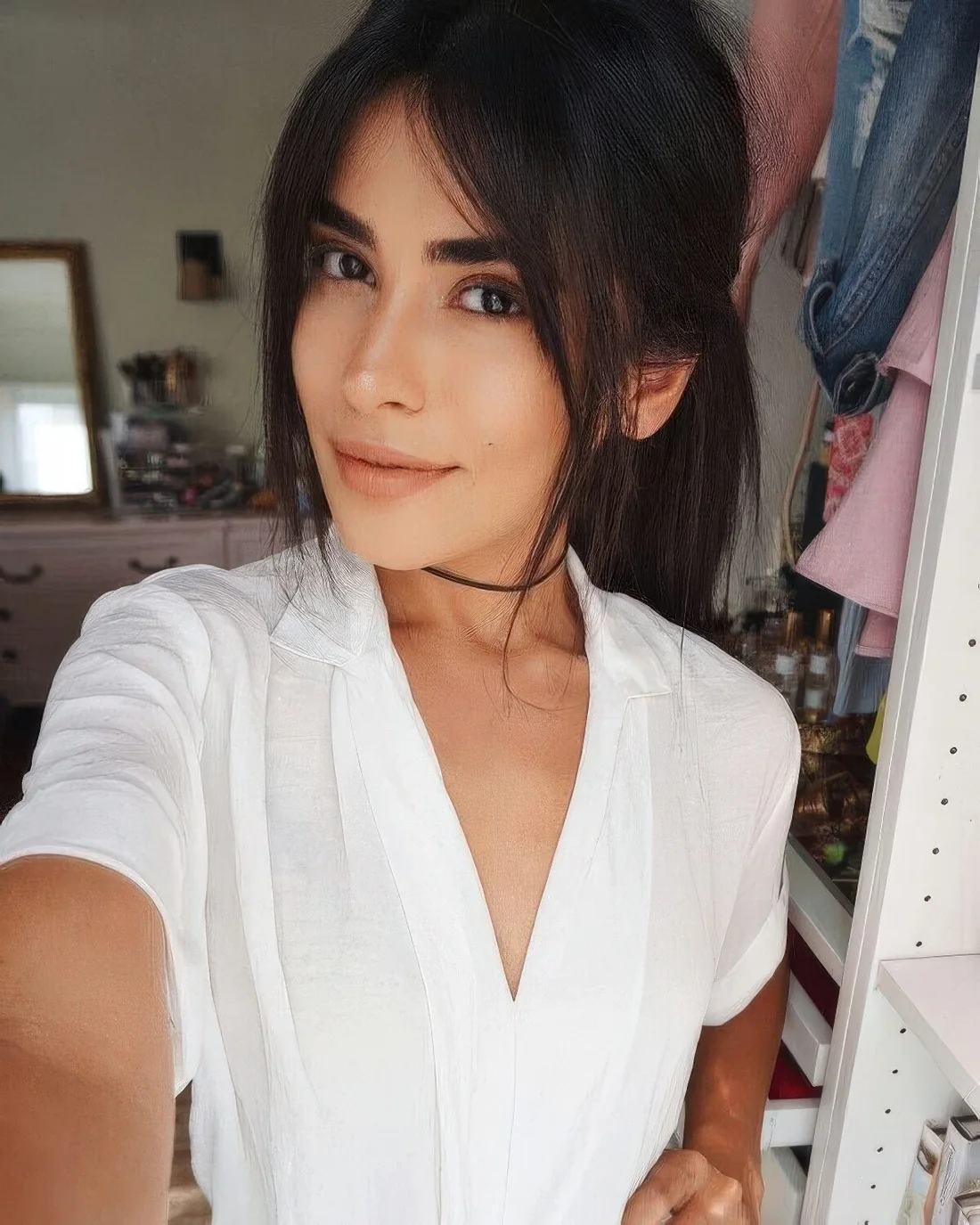 Curtain bangs are great to frame your face if you love wearing ponytails, updos and braids.