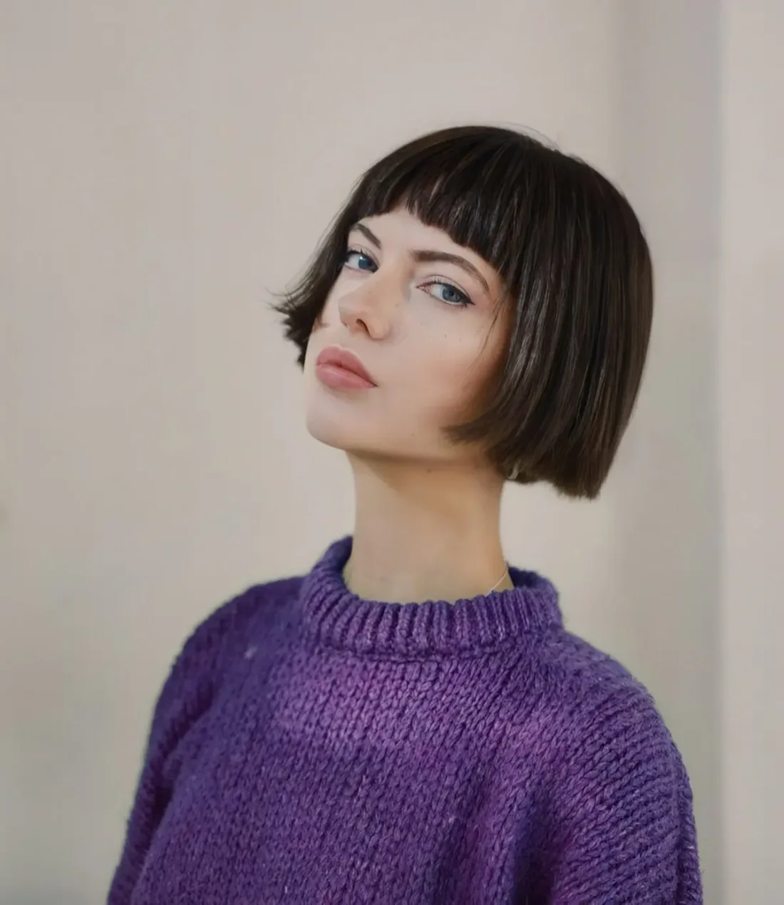 Photo showing lip line bob, with the hairstyle clearly visible.