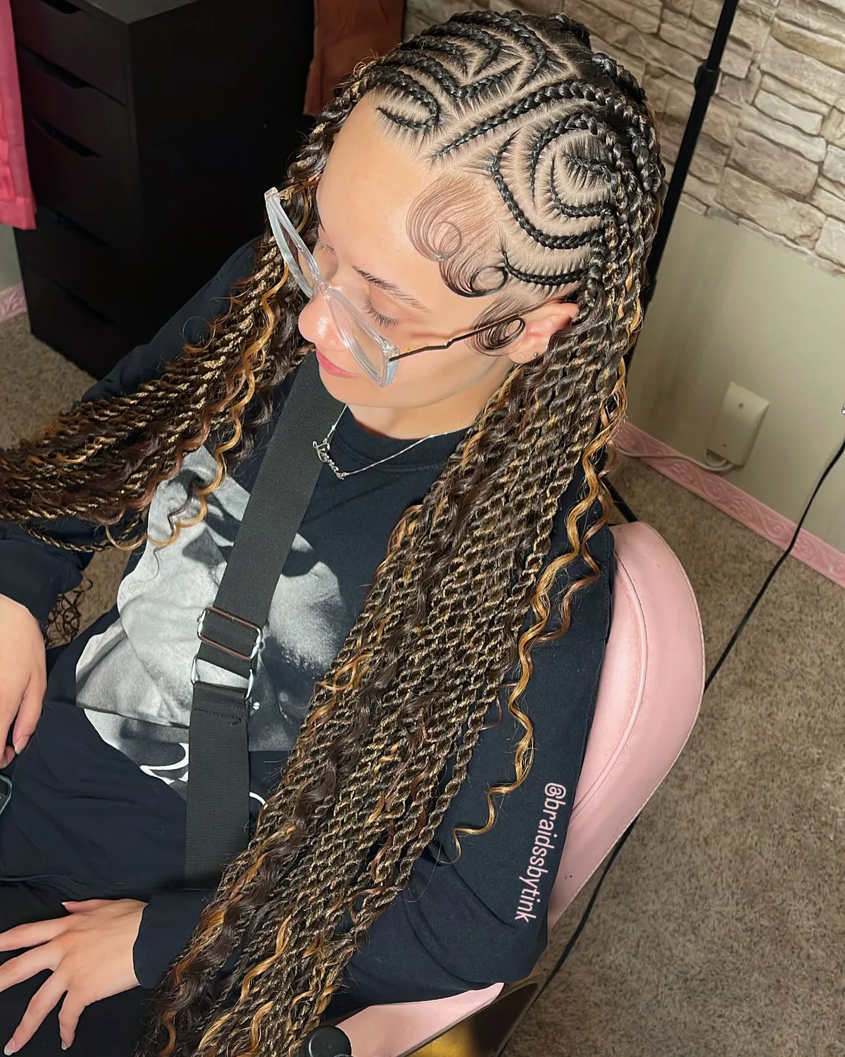 waist braids honey knotless shown as a fulani braids idea, featuring knotless braid pattern