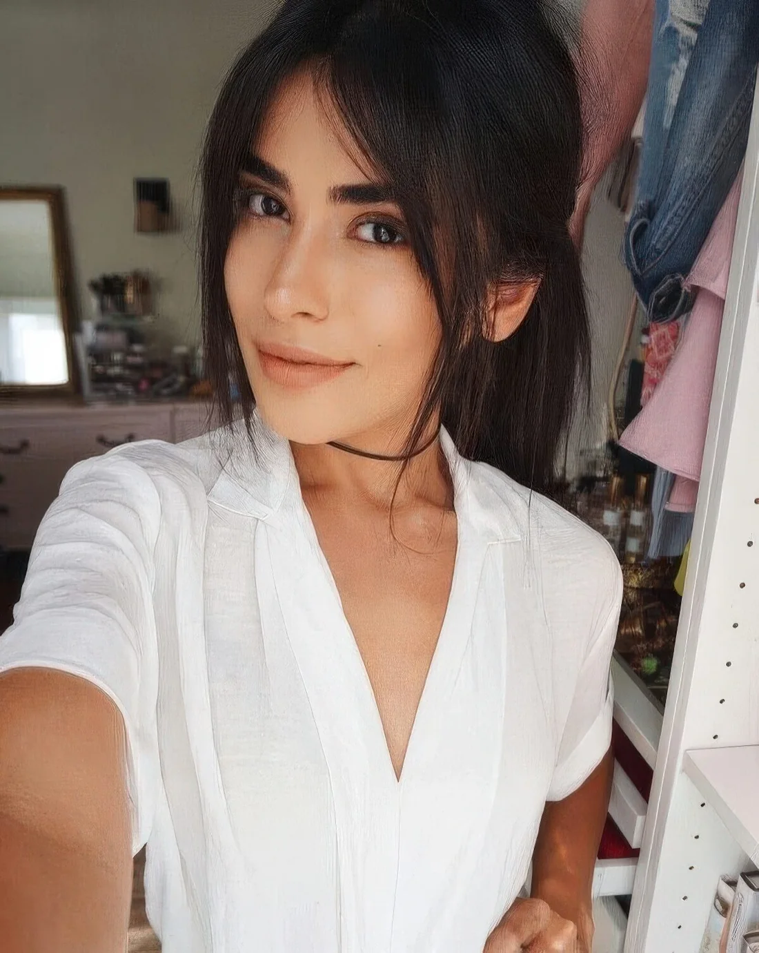 Curtain bangs are great to frame your face if you love wearing ponytails, updos and braids.