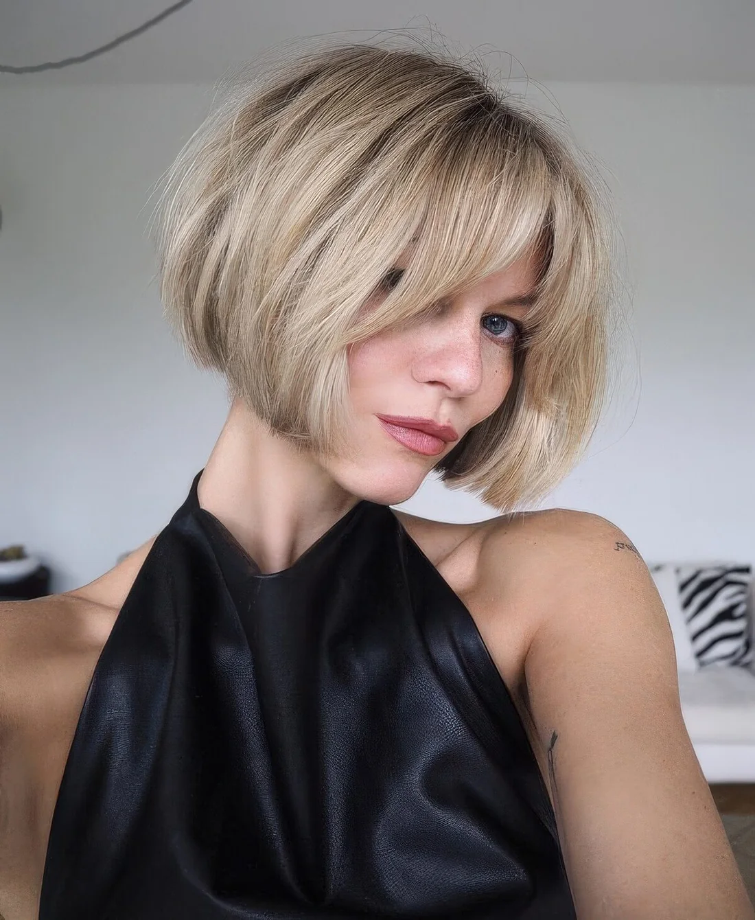 Photo showing layered bob hairstyle, with the hairstyle clearly visible.