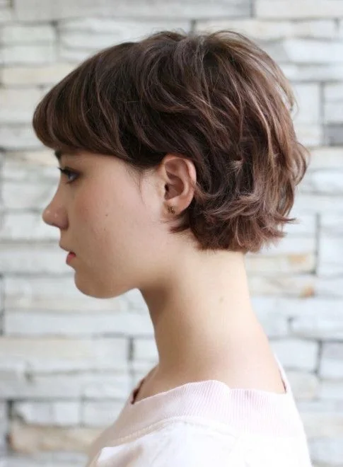 Photo showing classic bangs, with the hairstyle clearly visible.