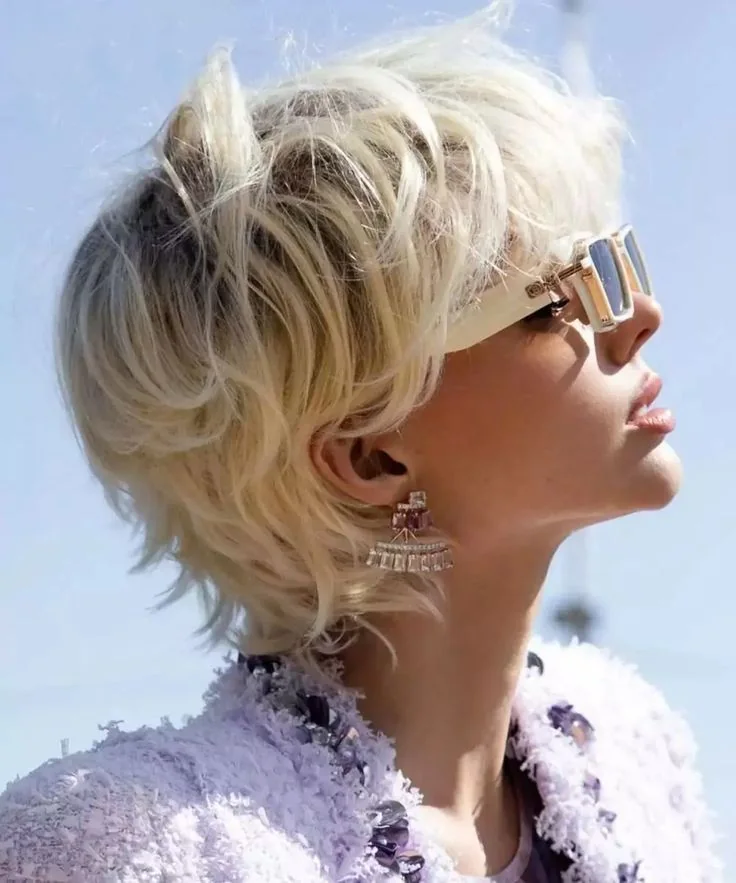 Photo showing classic messy bangs, with the hairstyle clearly visible.