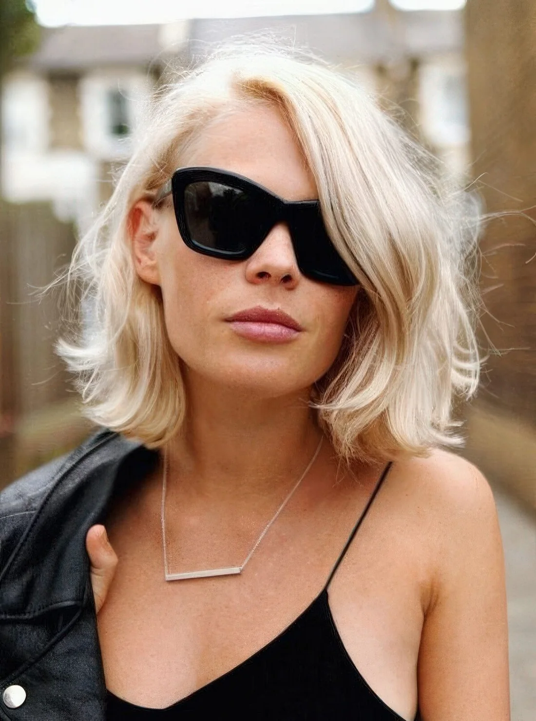 Photo showing long bob hairstyle, with the hairstyle clearly visible.