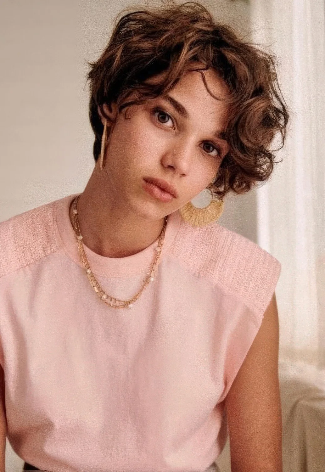 Photo showing bixie haircut, with the hairstyle clearly visible.