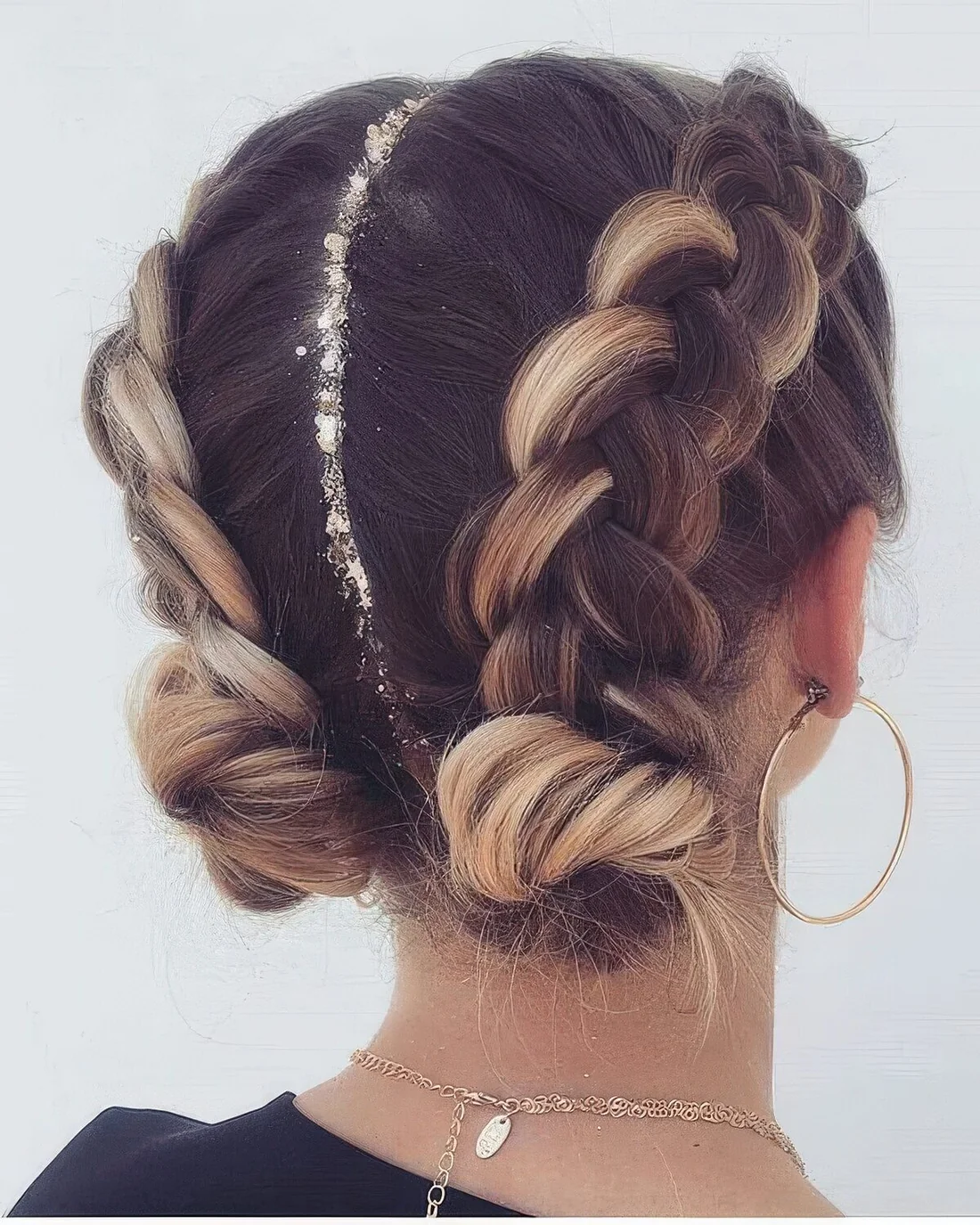 Photo showing holiday hairstyle, with the hairstyle clearly visible.