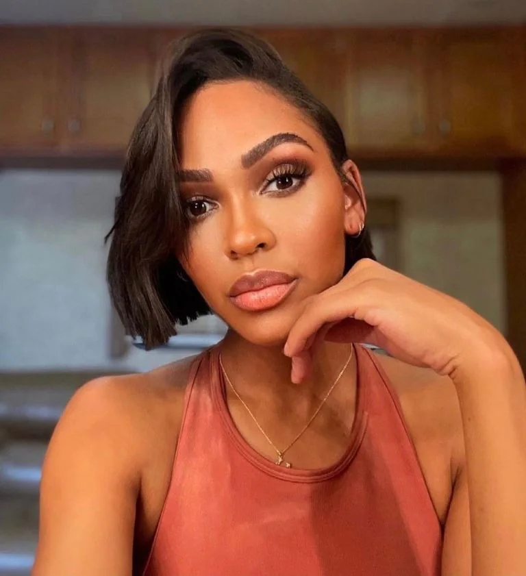 Photo showing lip line bob, with the hairstyle clearly visible.