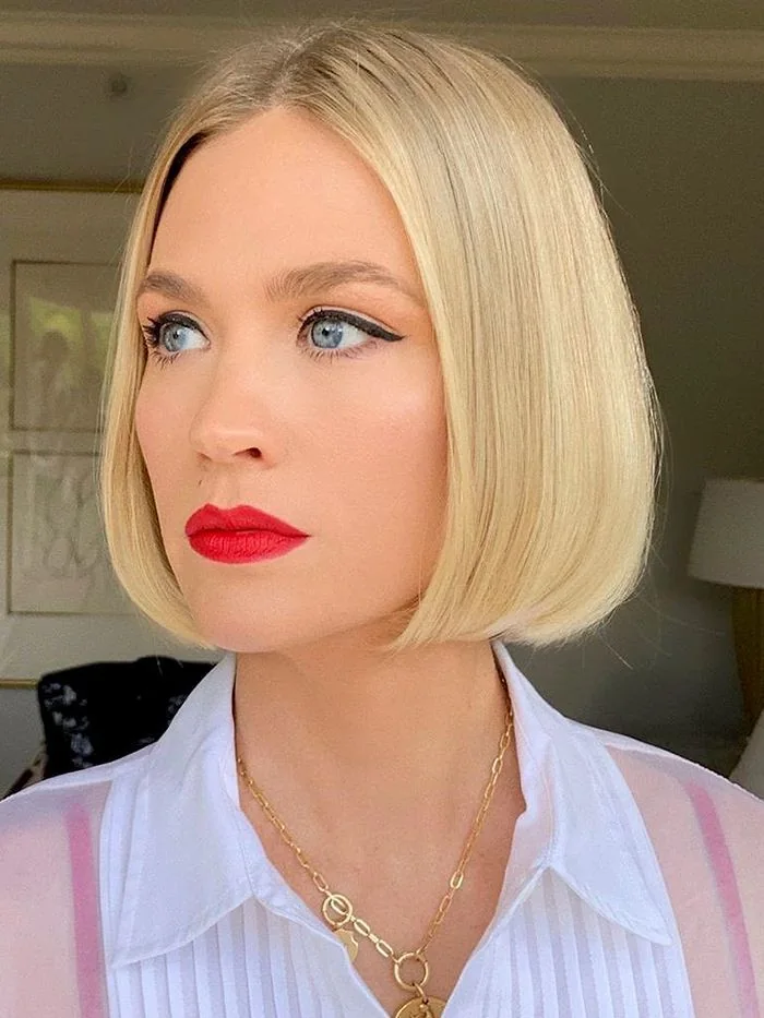 Photo showing blunt chin bob, with the hairstyle clearly visible.
