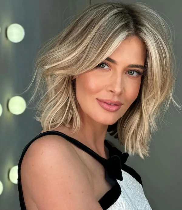 shoulder straight honey lob shown as a shoulder length hairstyles for thin fine hair idea