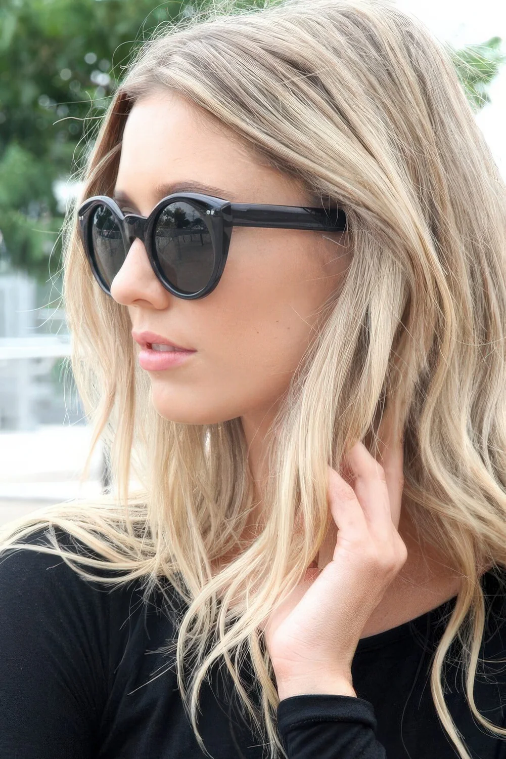 Long blonde hair with sunkissed touches and a texture.