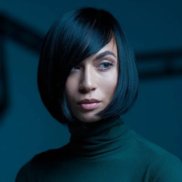 chin straight chestnut bob shown as a thin hair hairstyles short idea