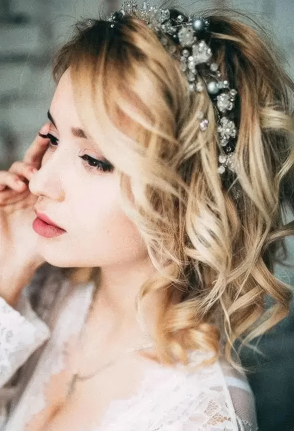 Short and wavy blonde hair with a crystal and bead tiara.
