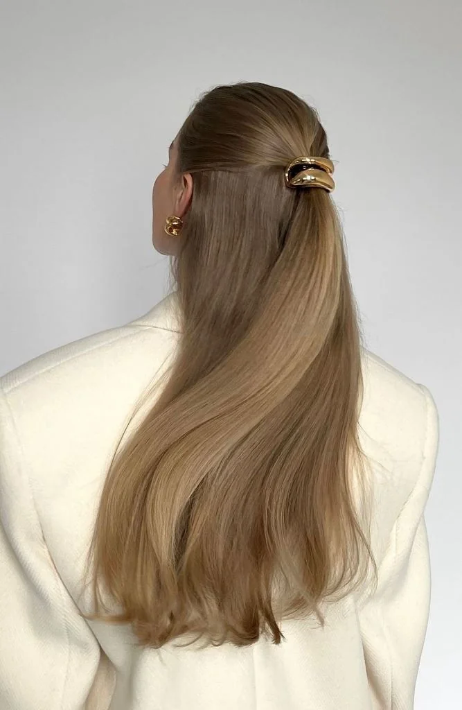 Photo showing half updo pony, with the hairstyle clearly visible.