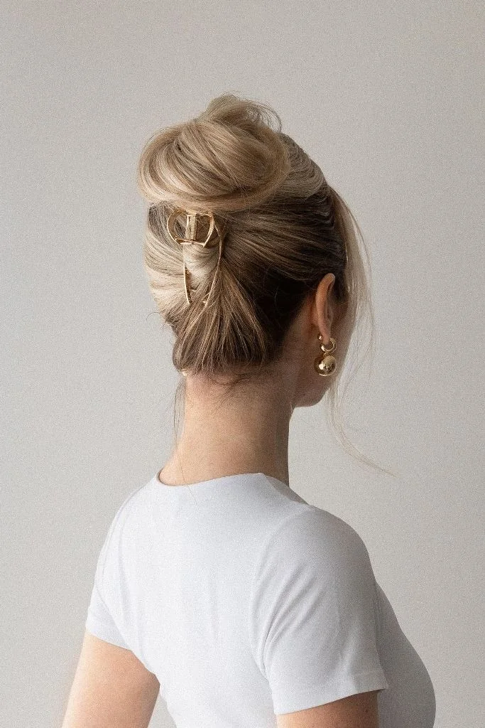 Photo showing updo small claw clip, with the hairstyle clearly visible.